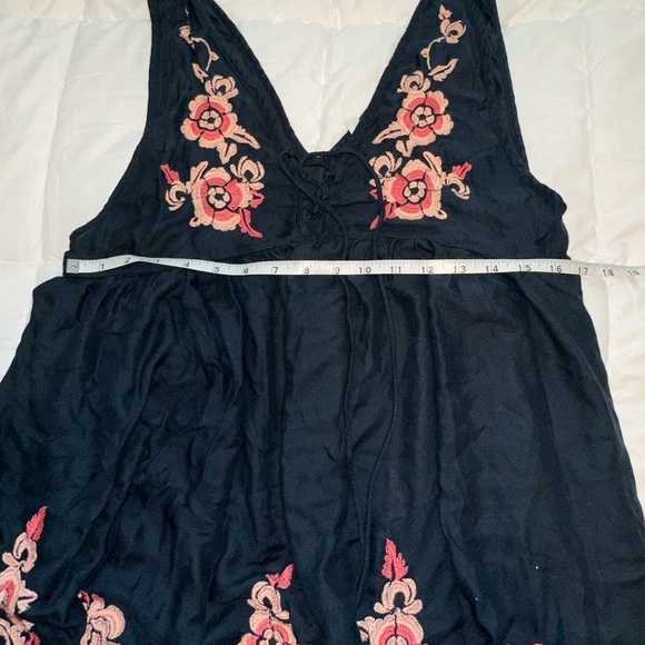 Intimately by Free People Navy Embroidered Tunic Tank Top Size Medium - Picture 6 of 7